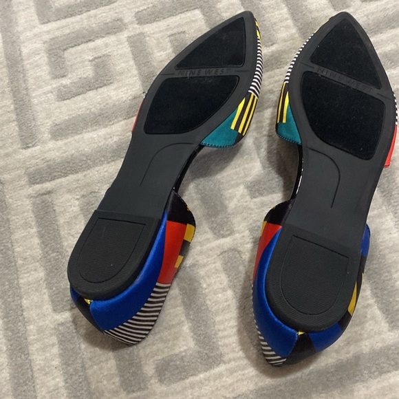 Nine West silky flat shoe. 7.5 - Picture 3 of 9